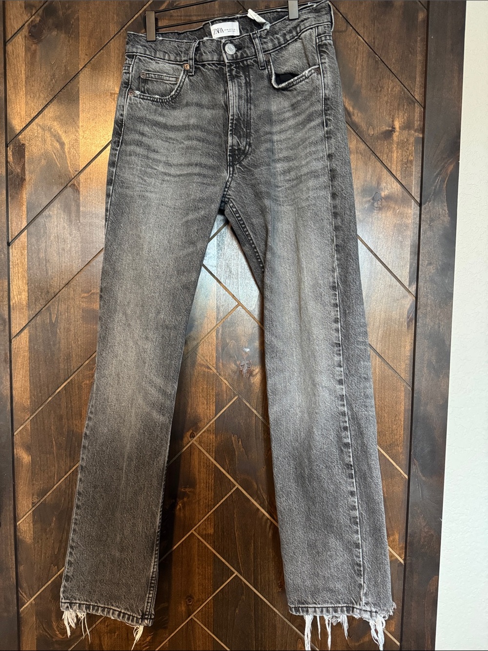 Zara Women's Straight Jeans in Washed Black-Grey